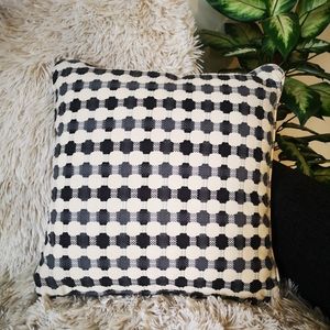 PM EDITORS PICK 🔥3/$20🔥 Throw Pillows